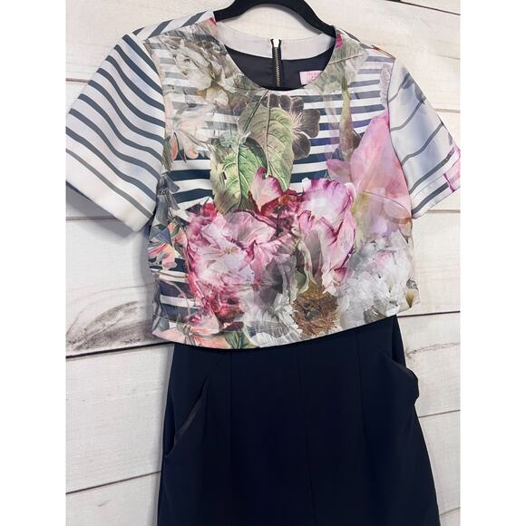 Ted Baker Romper Short Sleeve CHIC Floral Navy Size 1 (US sz 4) Zipper Back - Picture 6 of 6